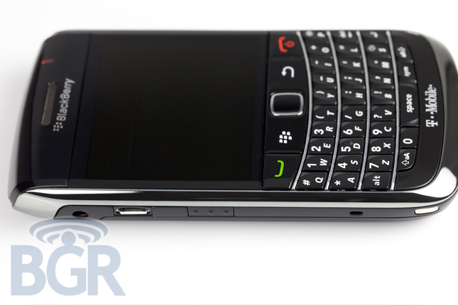 blackberry-bold-9700-5