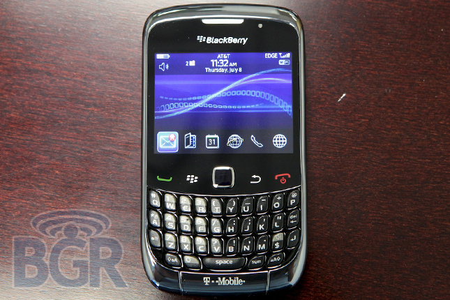 BlackBerryCurve9300-1