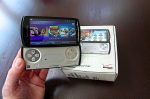 bgr-xperia-play-12110525152008