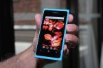 bgr-nokia-lumia-800-13
