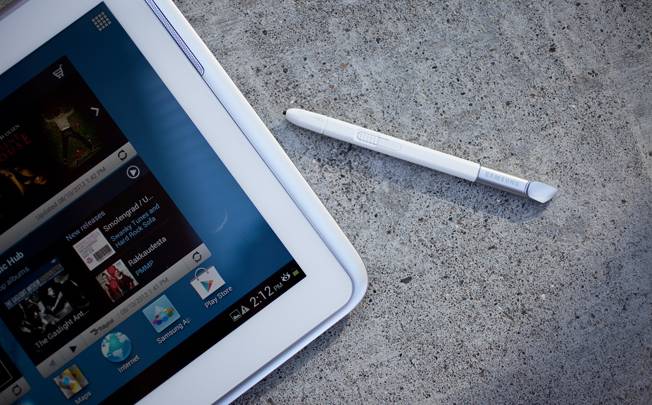 Samsung reportedly prepping massive 12-inch tablet for October launch