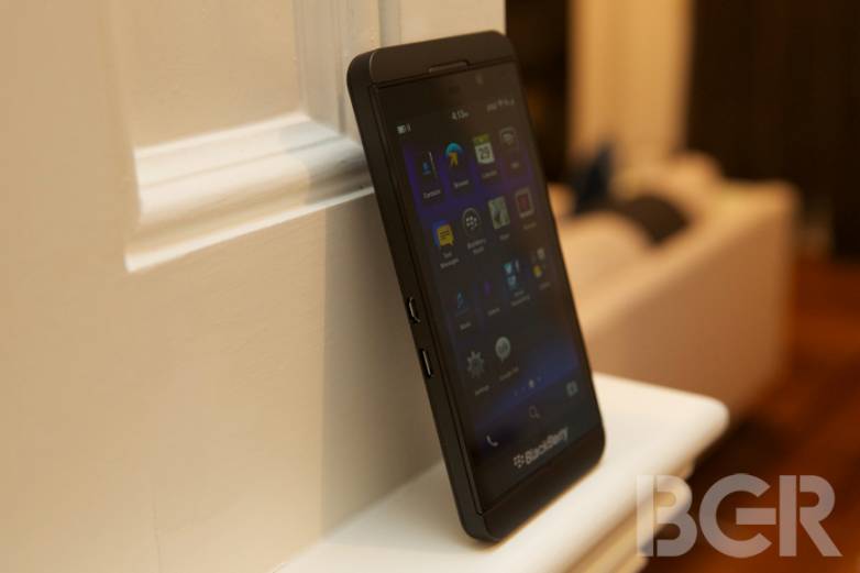 Разблокировка blackberry id z10