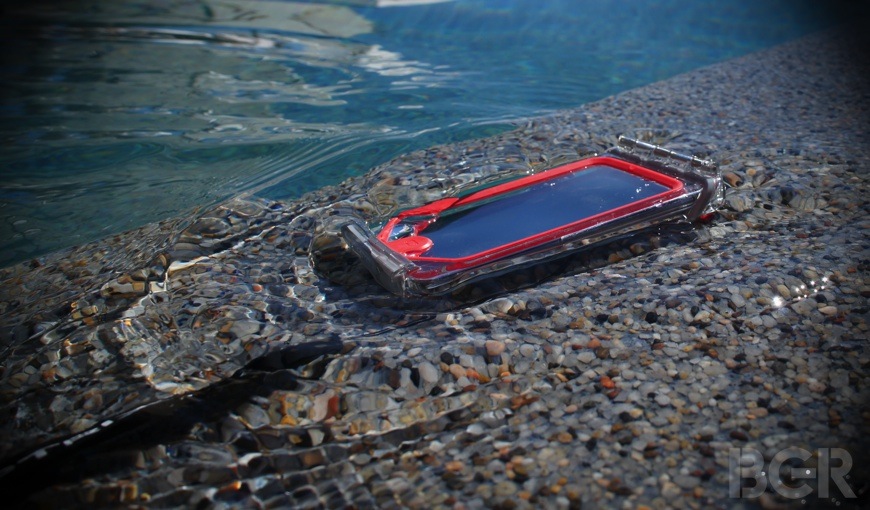 Apple Waterproof iPhone Patent