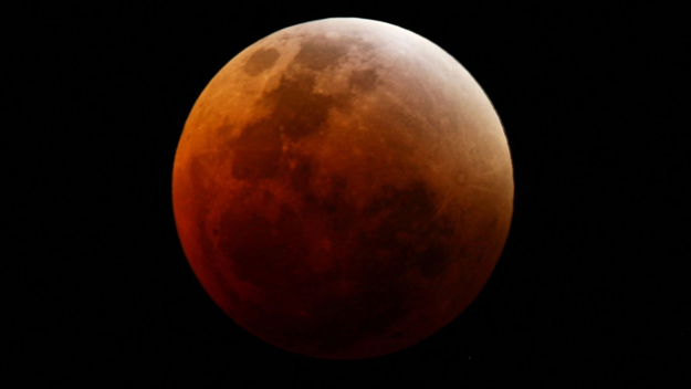 Did you miss last week's blood moon? Check out this awesome time-lapse ...