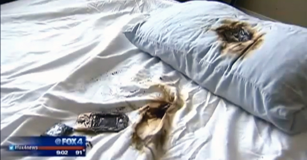 Galaxy S4 Bursts Into Flames Under Sleeping 13 Year Old Girls Pillow Bgr 