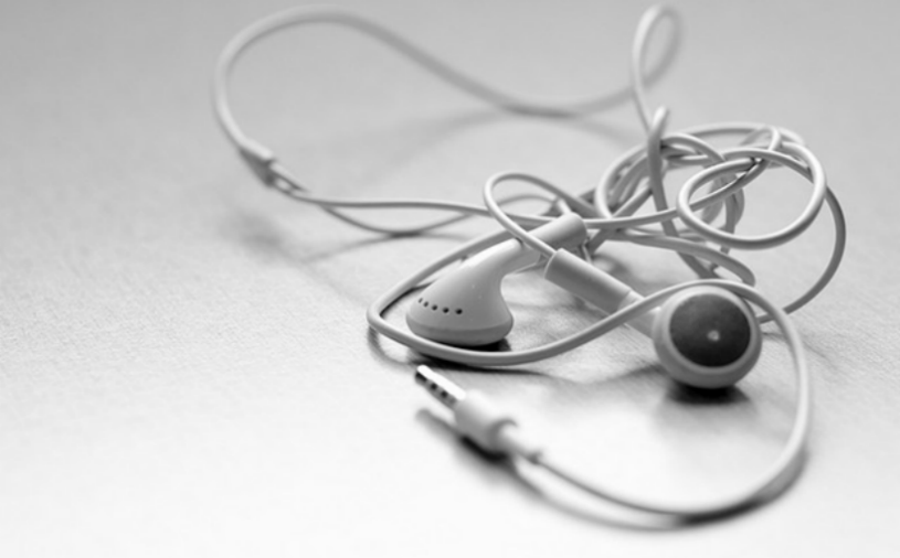 How To Stop Earbuds From Tangling