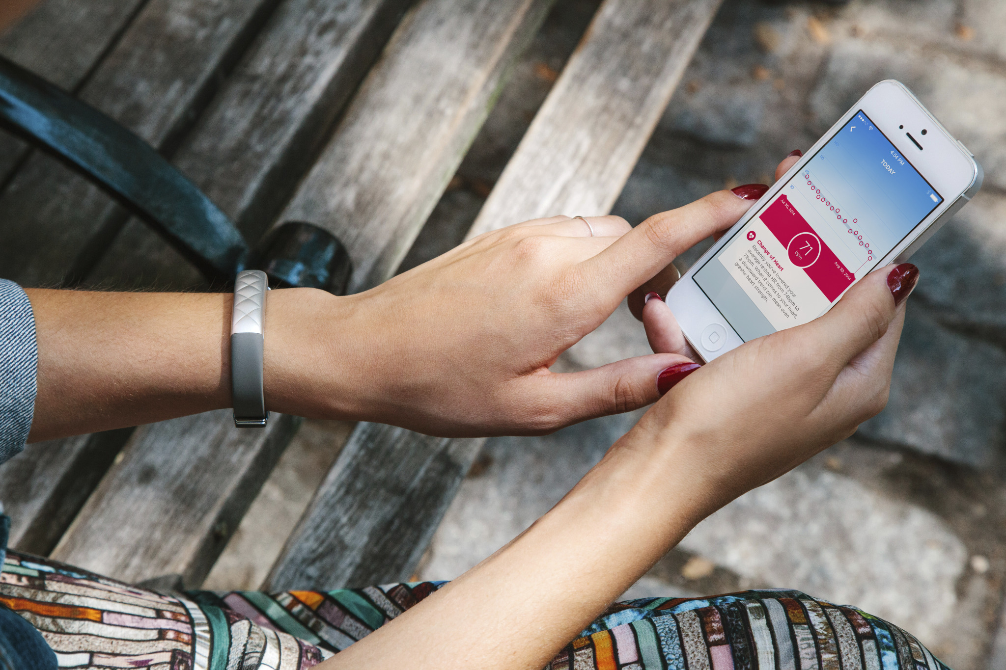 Jawbone Unveils Two New Fitness Trackers Up3 And Up Move