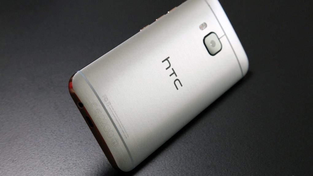 HTC Lead Designer Leaves