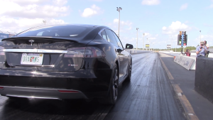 Tesla Model S P85D Drag Race
