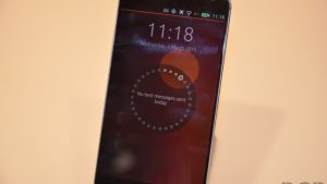 Meizu MX4 vs. Aquaris E4.5 Ubuntu Phone