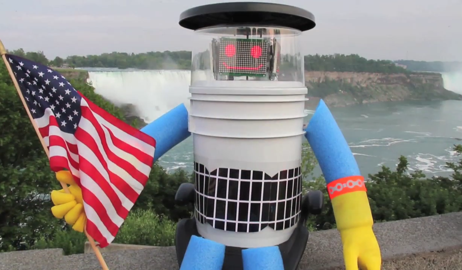 Hitchhiking Robot Decapitated in U.S.