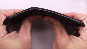 Google Nexus 6P Bend Test Video