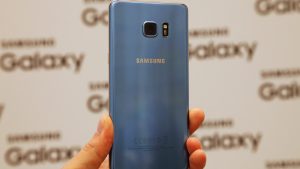 Galaxy Note 7 vs iPhone 7 Galaxy Note 7 vs iPhone 7