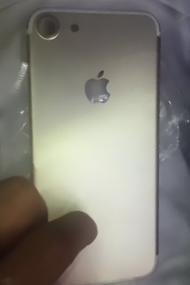 iphone-7-camera-leak