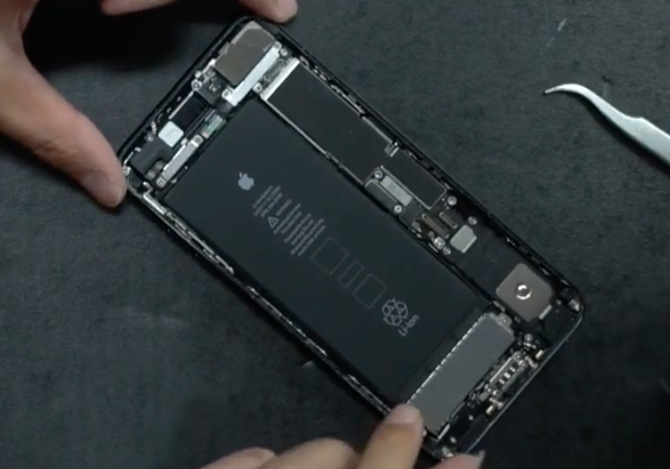 iphone-7s-plus-teardown-headphone-jack-tapitc-engine-2