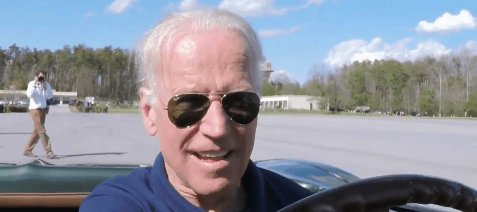 Watch Joe Biden do a spectacular burnout in the Presidential Corvette