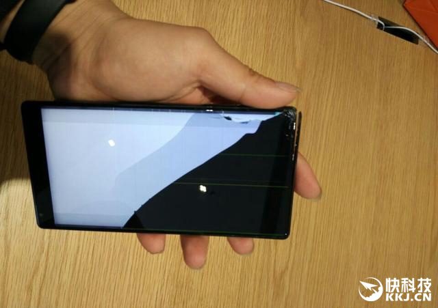 xiaomi-mi-mix-broken-drop