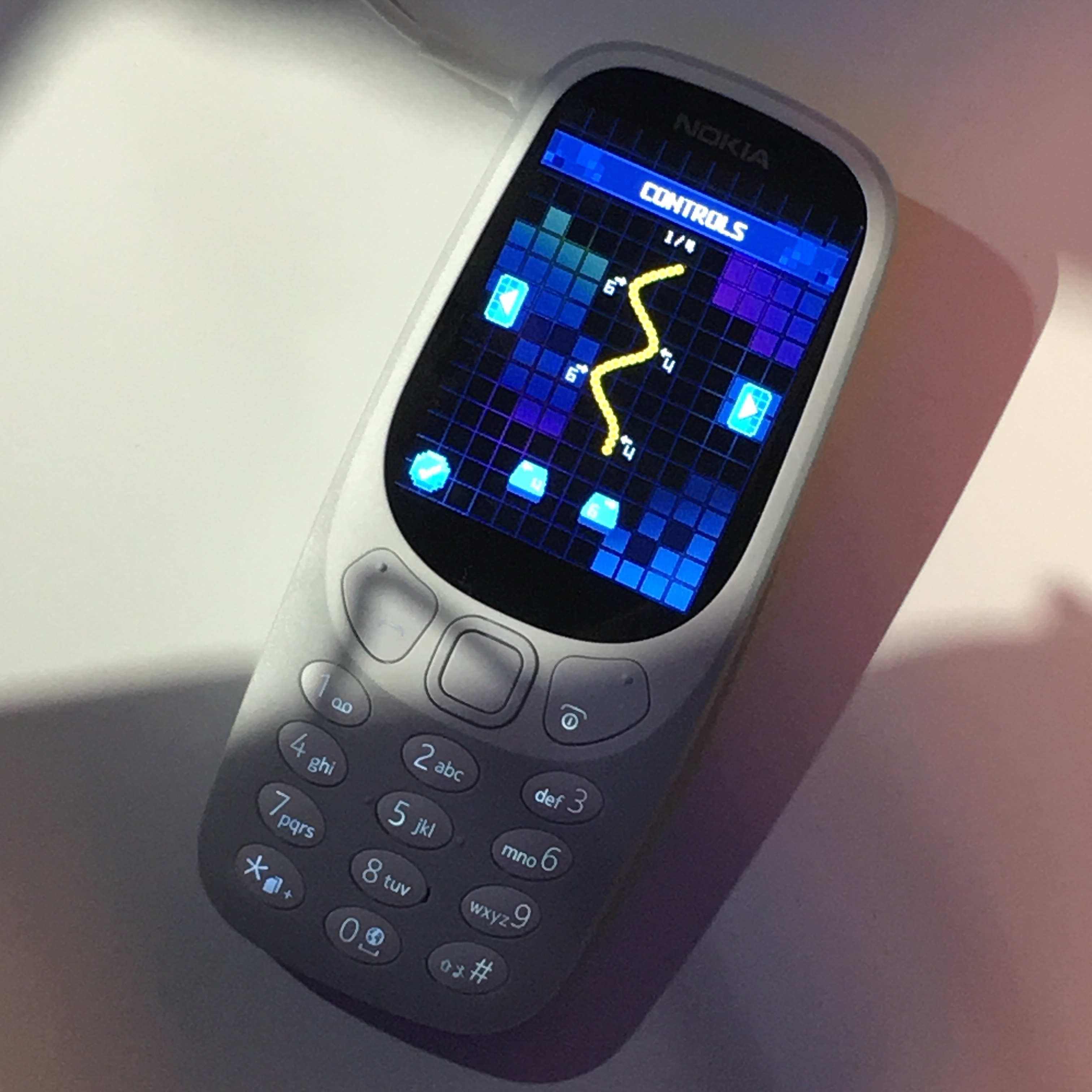 Nokia 3310 hands-on: not the retro featurephone youâre looking for â BGR