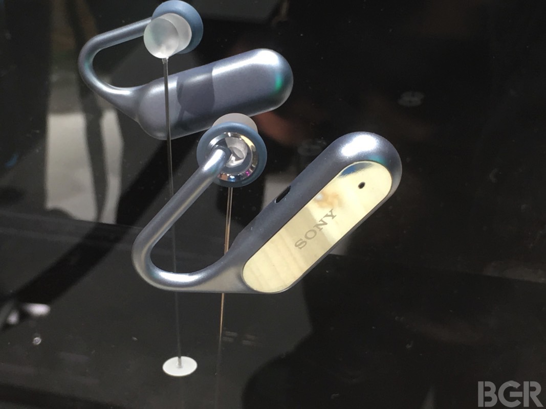 sony-xperia-ear-open-style-concept-mwc-2017-hands-on-25