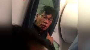 United passenger removed video