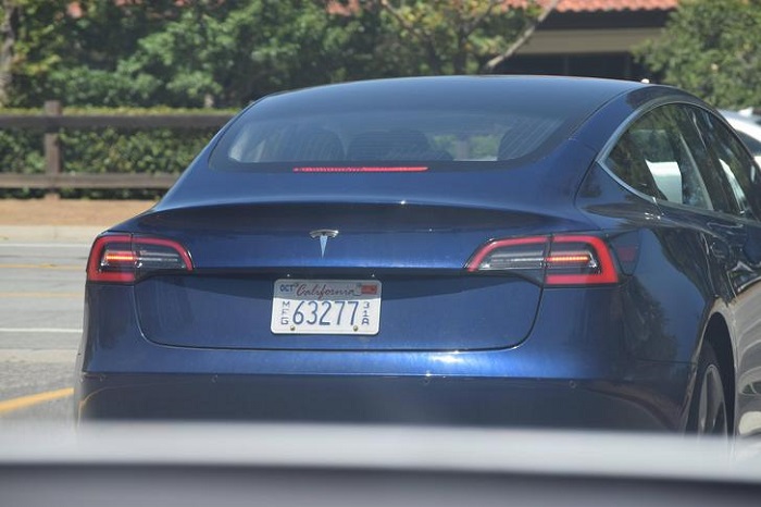 Behold the best pictures and video yet of Tesla’s Model 3 – BGR