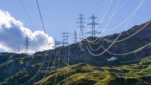 Russian hackers hit US power grid