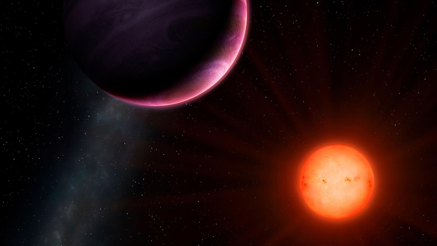 Massive 'monster planet' found orbiting puny star leaves astronomers ...