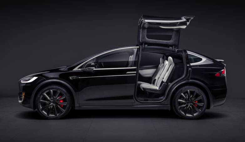 Tesla Says The Fatal Model X Crash Is The Worst Its Ever Seen Bgr