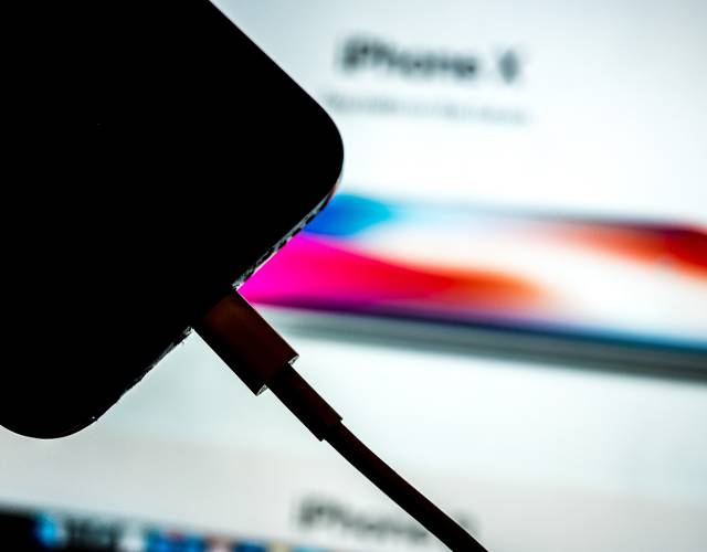 Apple Blocked Iphone Hacking Via Usb So Hackers Found A Way To Beat It Bgr