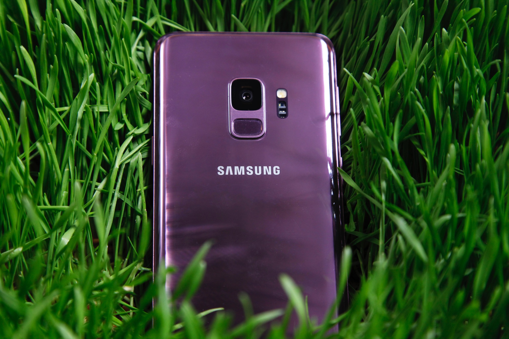 the-galaxy-s9-and-s9-are-cheaper-on-amazon-than-they-are-at-your