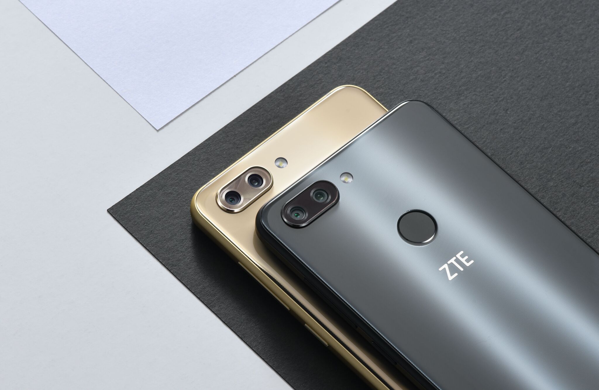 Zte S New Phone Has Dual Cameras And Only Costs 130 The Verge