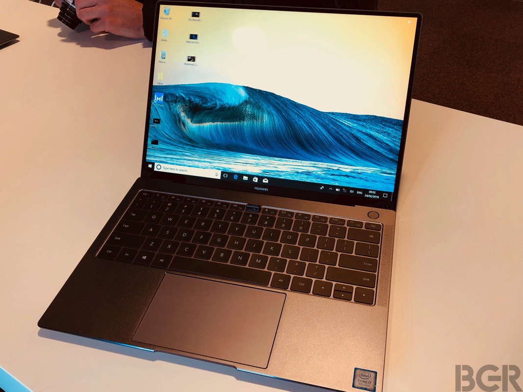 Matebook d bode wdh9. Матбуки фото. Матбуки за 30 к. Техно матбук с1.