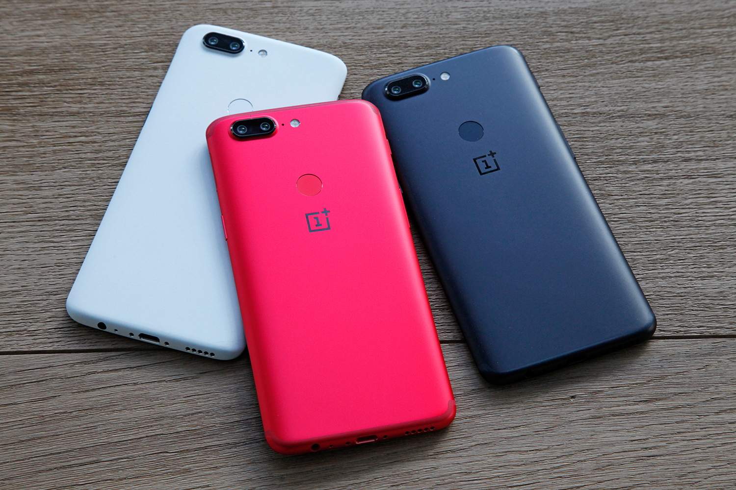 A special Lava Red OnePlus 5T goes on sale tomorrow, but we