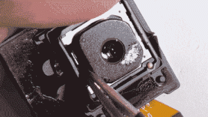 Galaxy S9 camera vs iPhone teardown, aperture