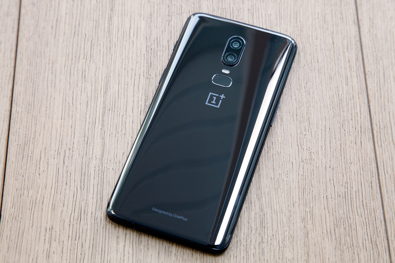 Ван плюс 3. One Plus 6. ONEPLUS 6 64 GB. ONEPLUS 6 6/64gb. ONEPLUS 6t фото.