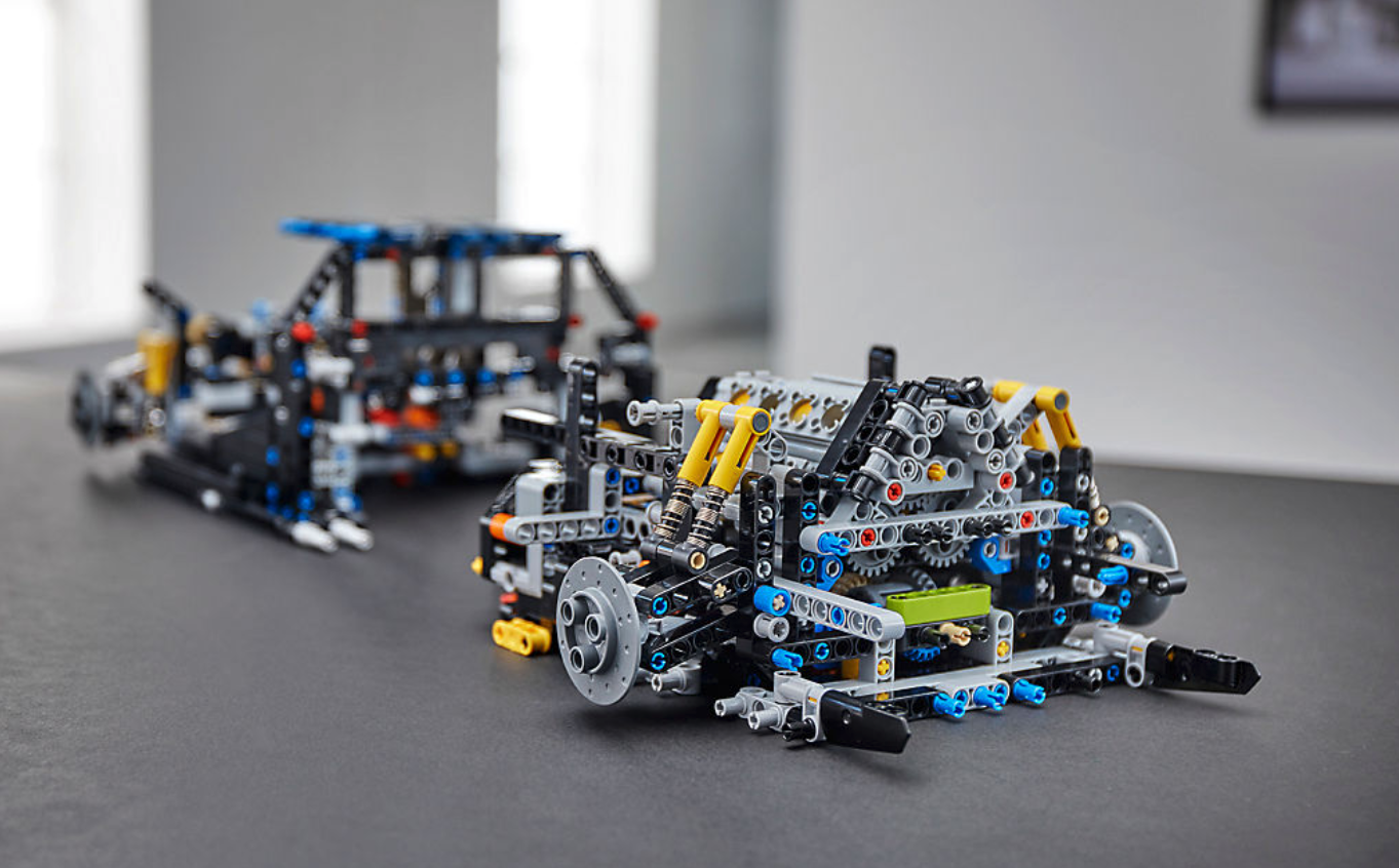 Bugatti chiron lego store engine