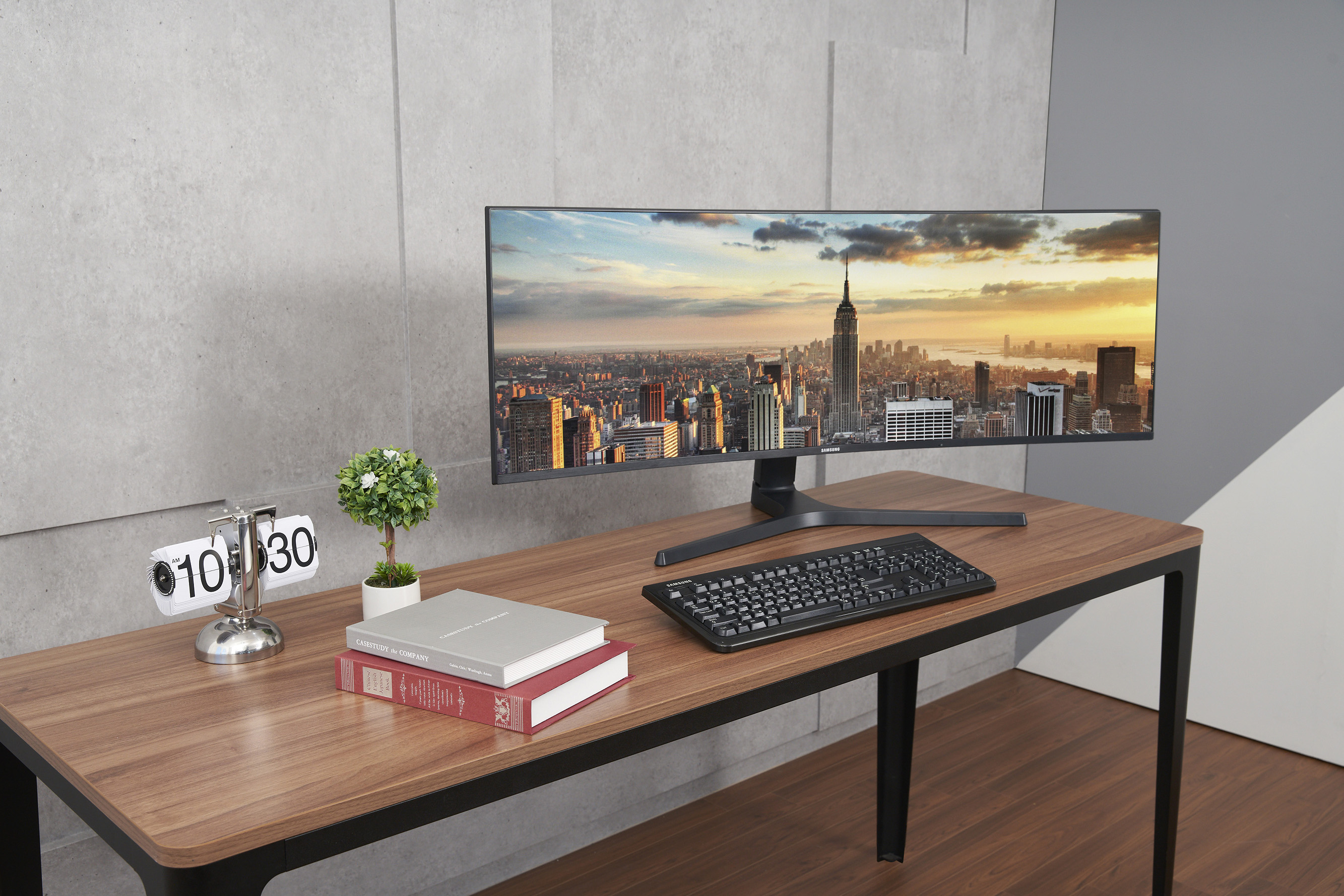 Samsung has unveiled a new monitor with a ultrawide curved display BGR