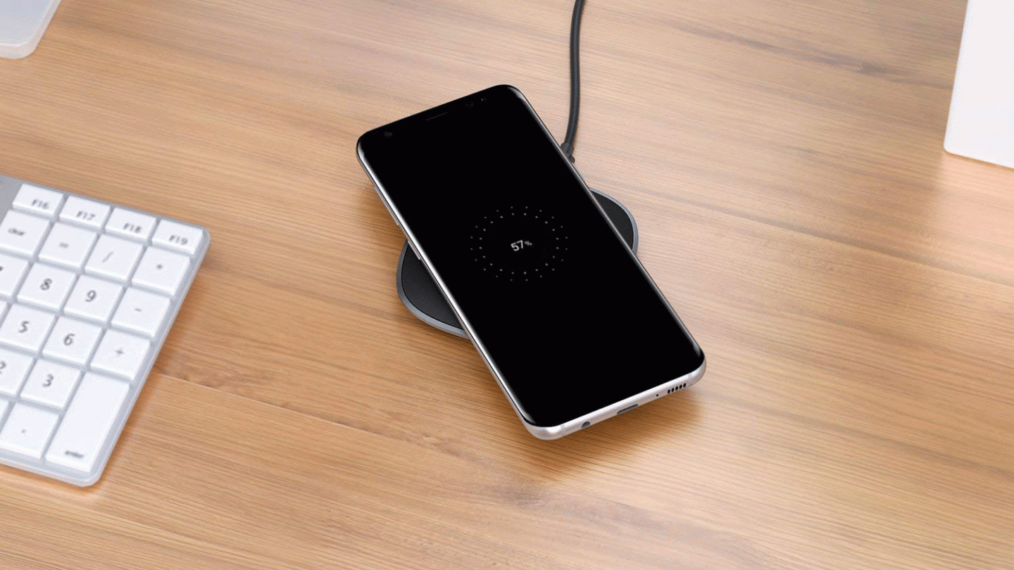 Fast Wireless Charger For iPhone XR
