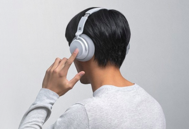 microsoft surface headphones 1 release date