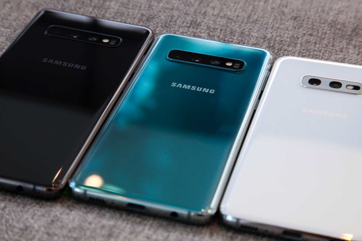 samsung s10 release price