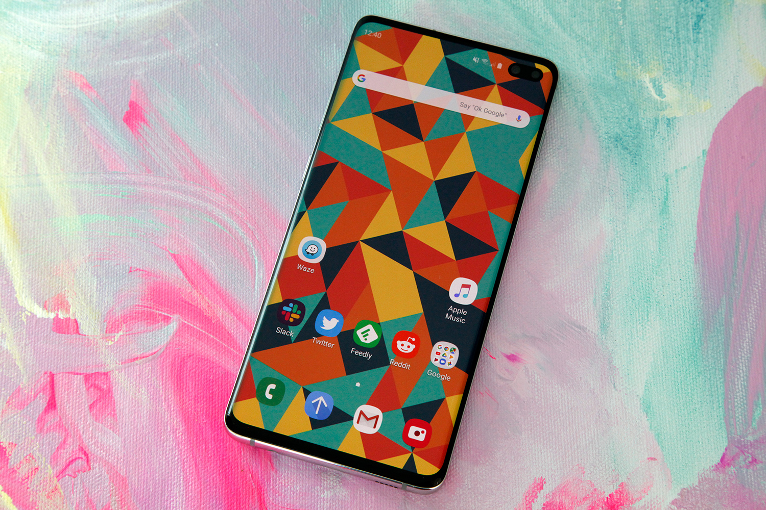 the galaxy s10 is already inspiring some killer smartphone wallpapers bgr