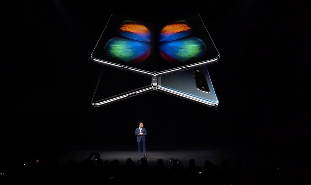 galaxy fold headphone jack