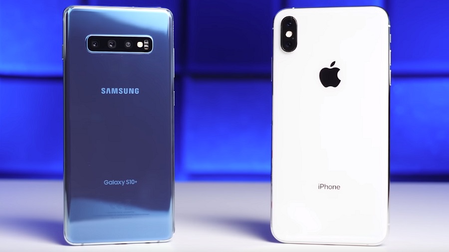 Should i buy iphone store xs or samsung s10