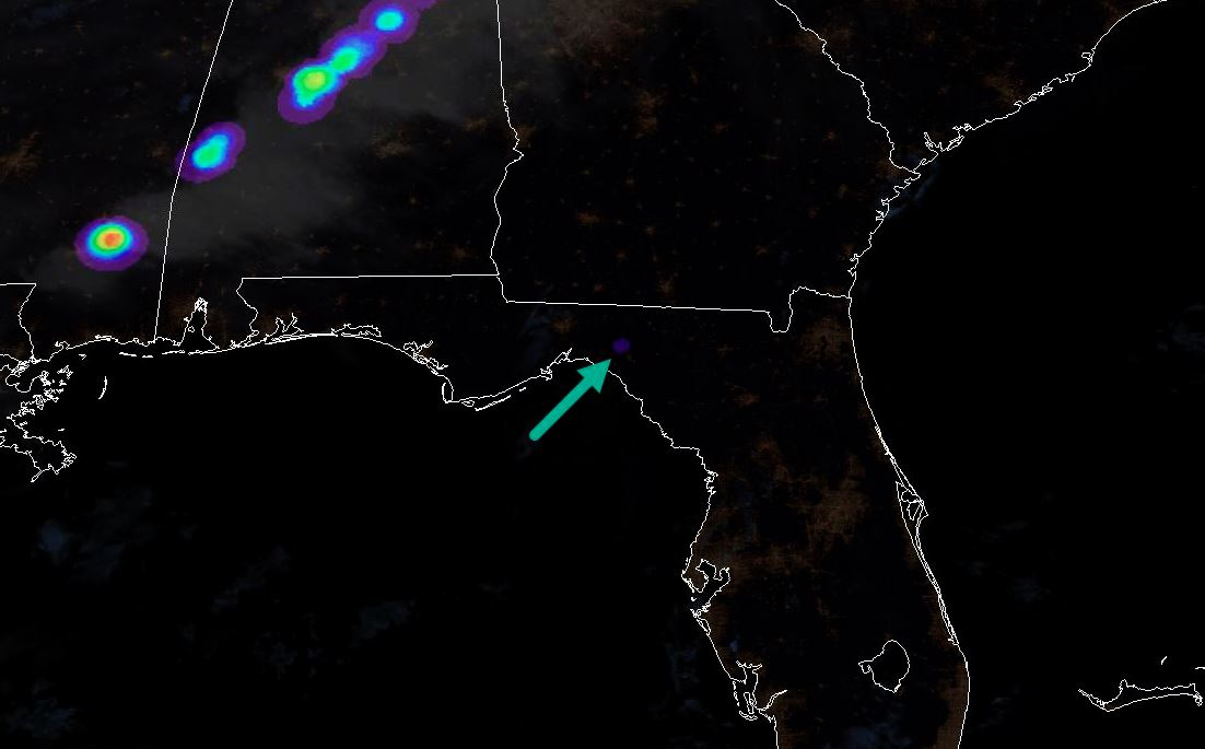 Watch a meteor light up the night sky over Florida BGR