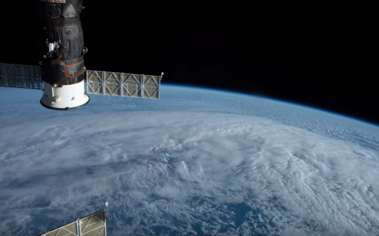 Nasa Astronaut Captures Breathtaking Time Lapse Of Earth
