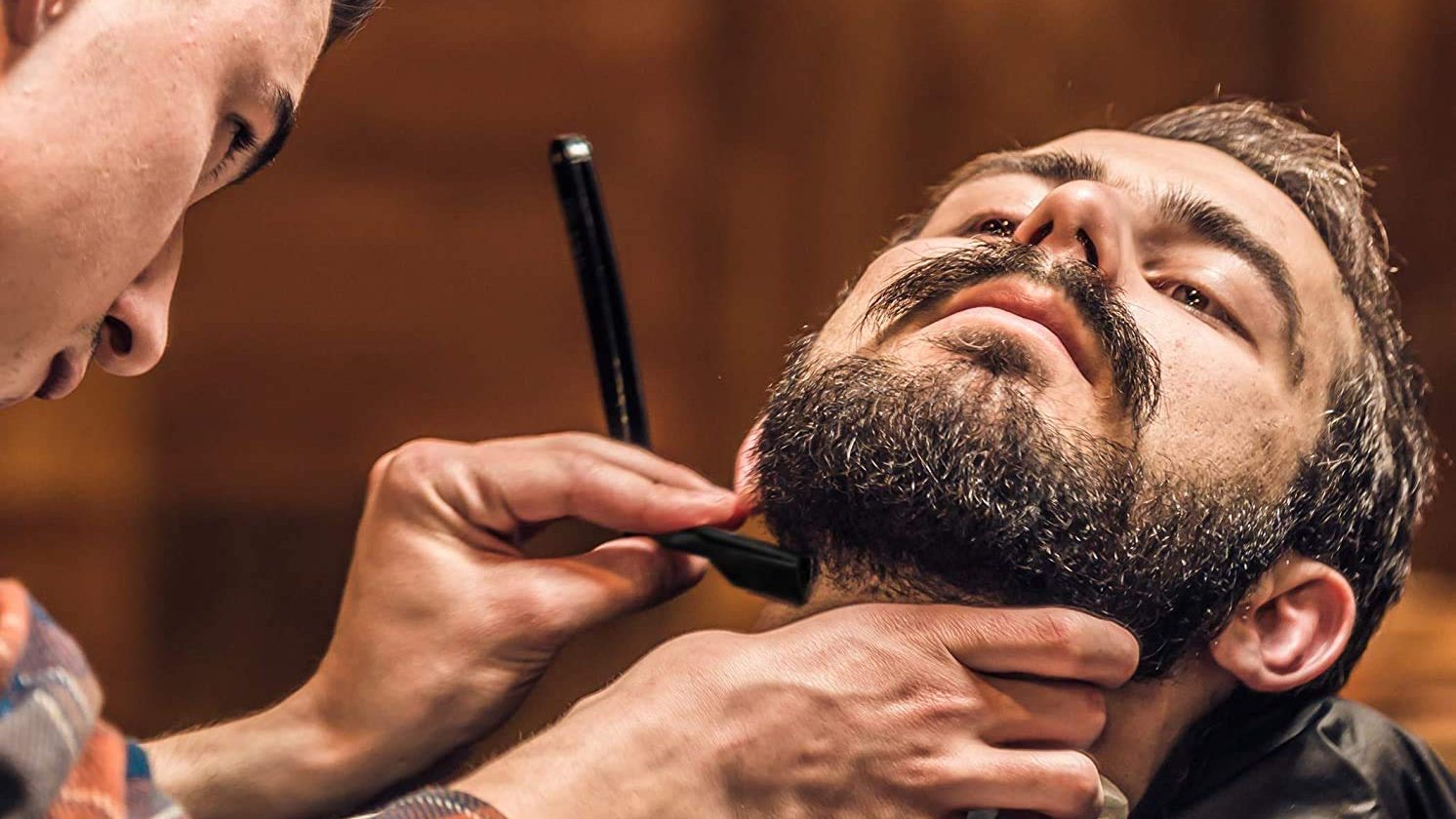 Easiest Straight Razor to Maneuver