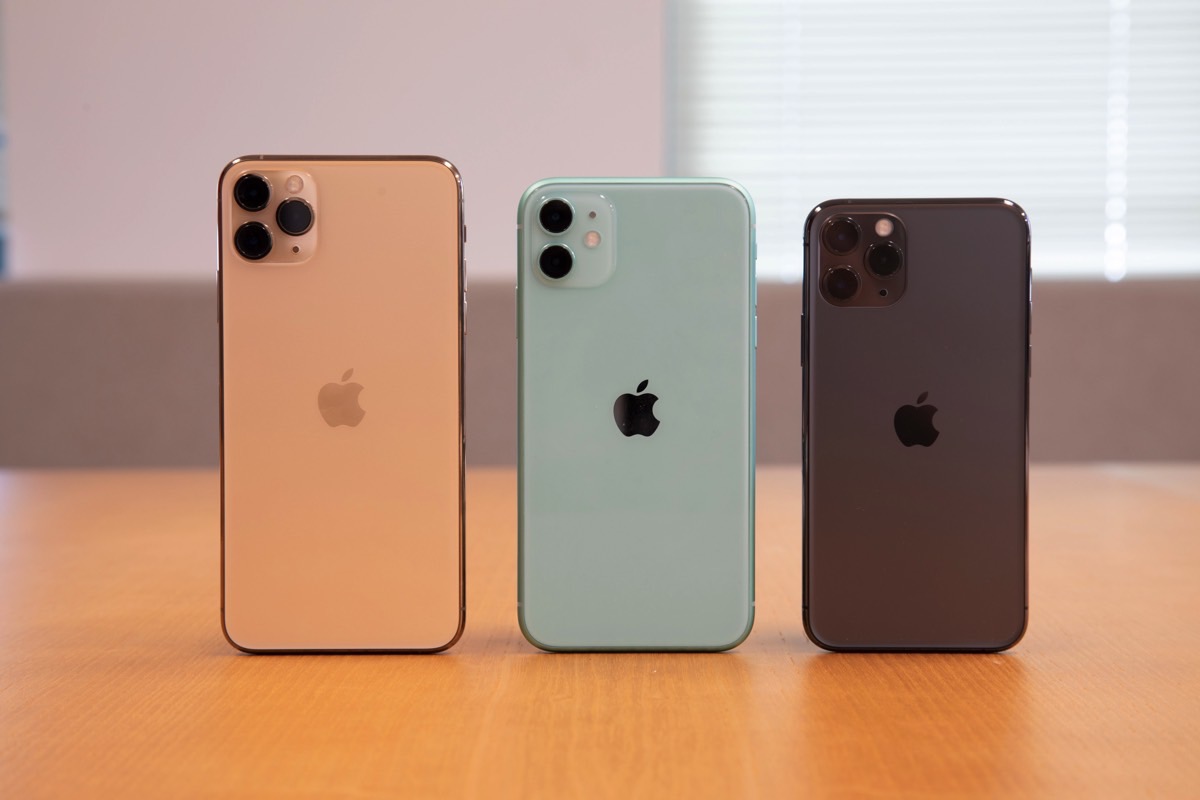 Средний айфон 11. Iphone 11 Pro Max. Apple iphone 11 Pro. Эпл айфон 11 Промакс. Iphone 11 Pro расцветки.