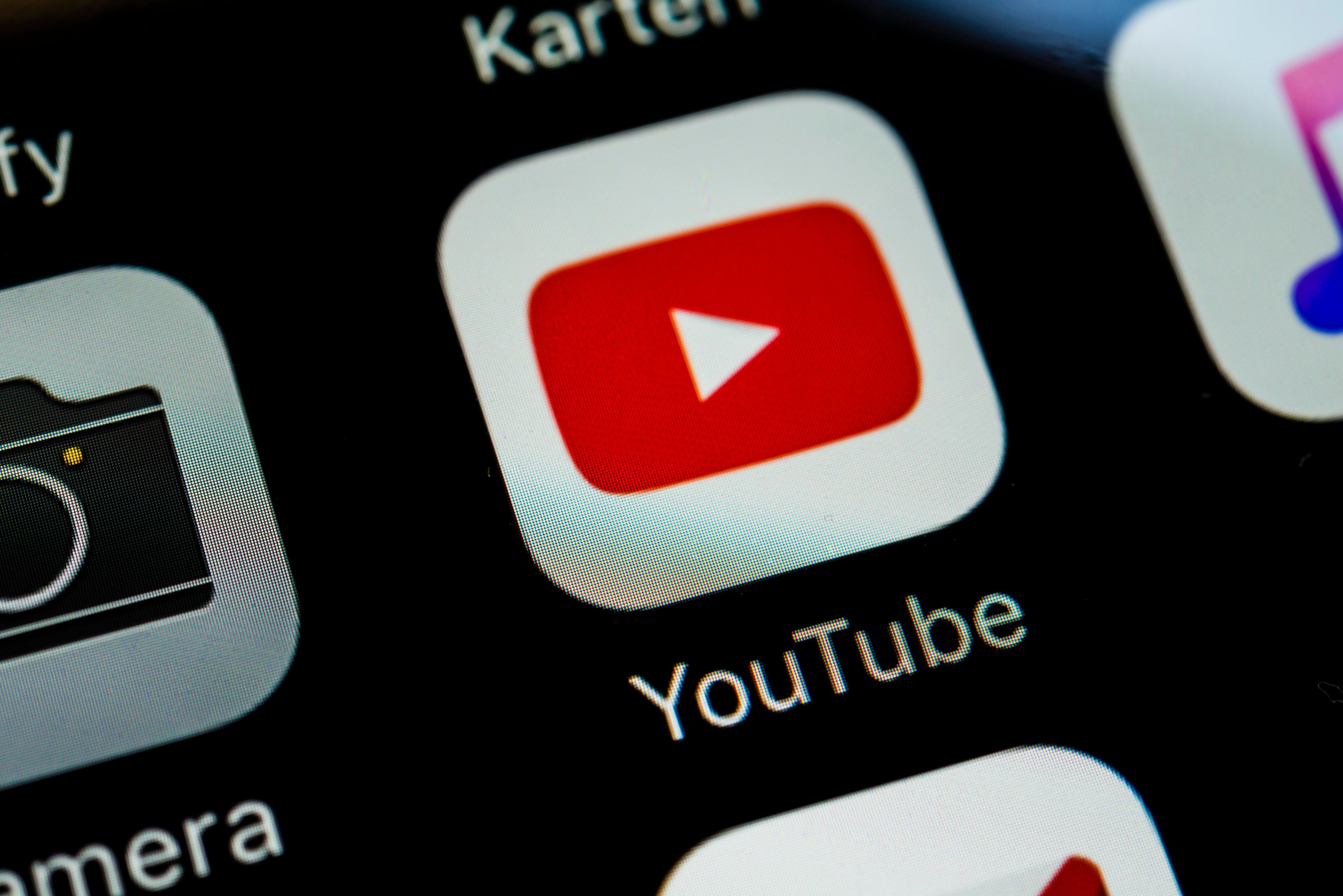 This Amazing Hack Removes All Ads From Youtube Videos