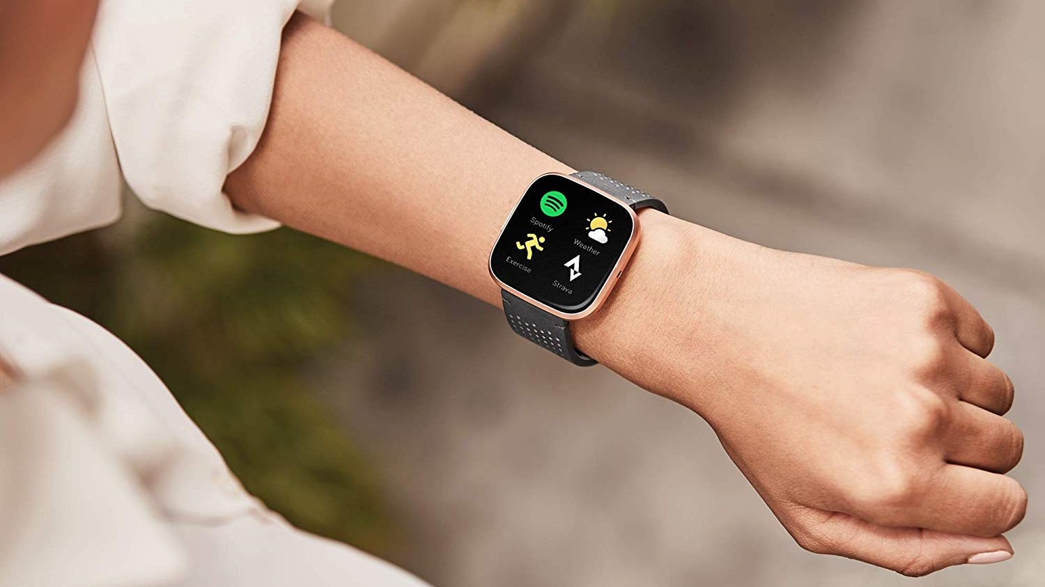 fitbit versa amazon usa
