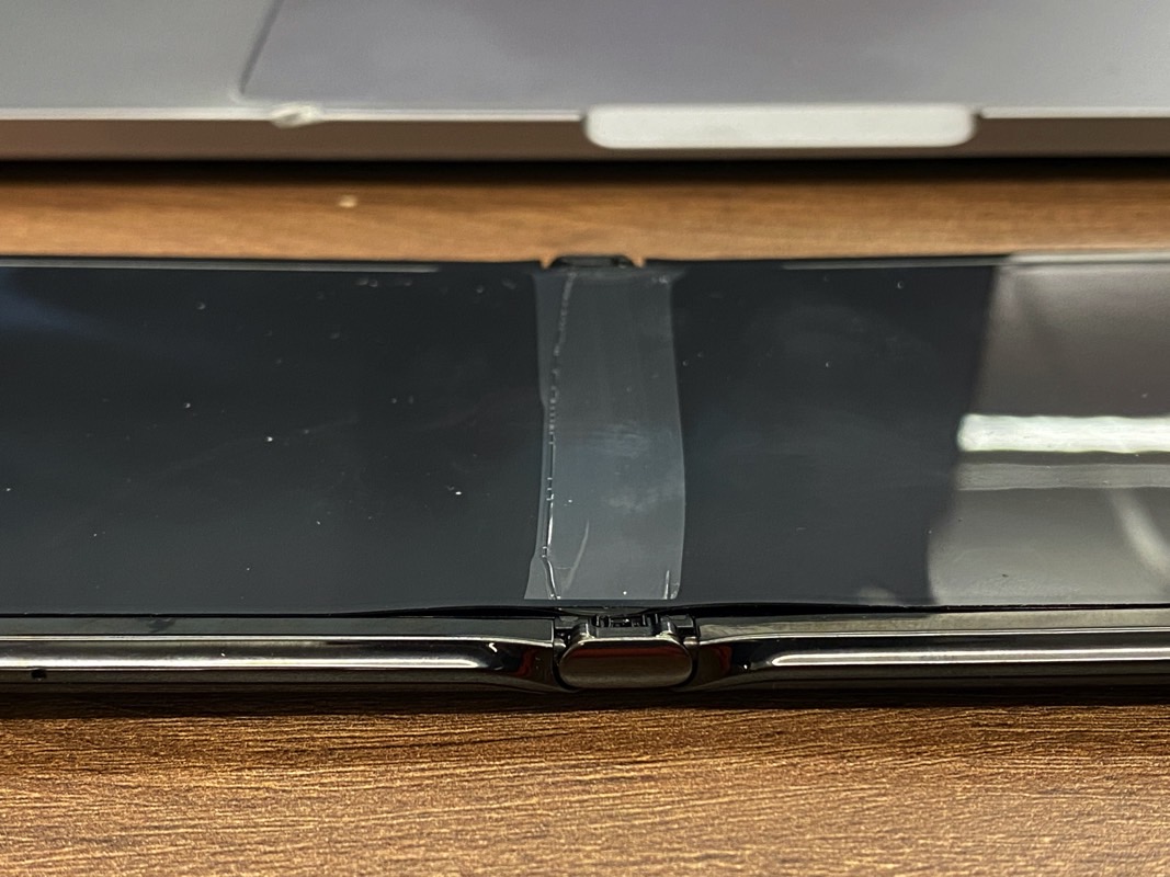 galaxy z flip broken screen